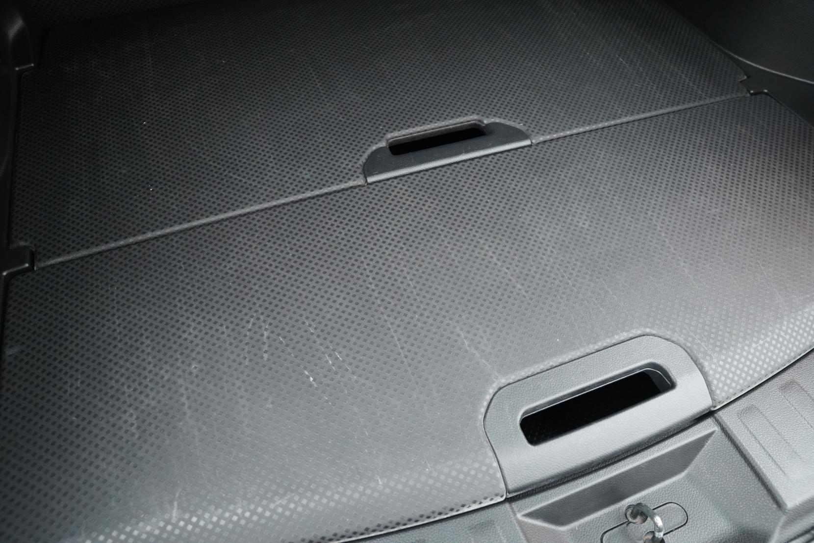 Nissan X-TRAIL 2.0 20X 2WD 5 Seater