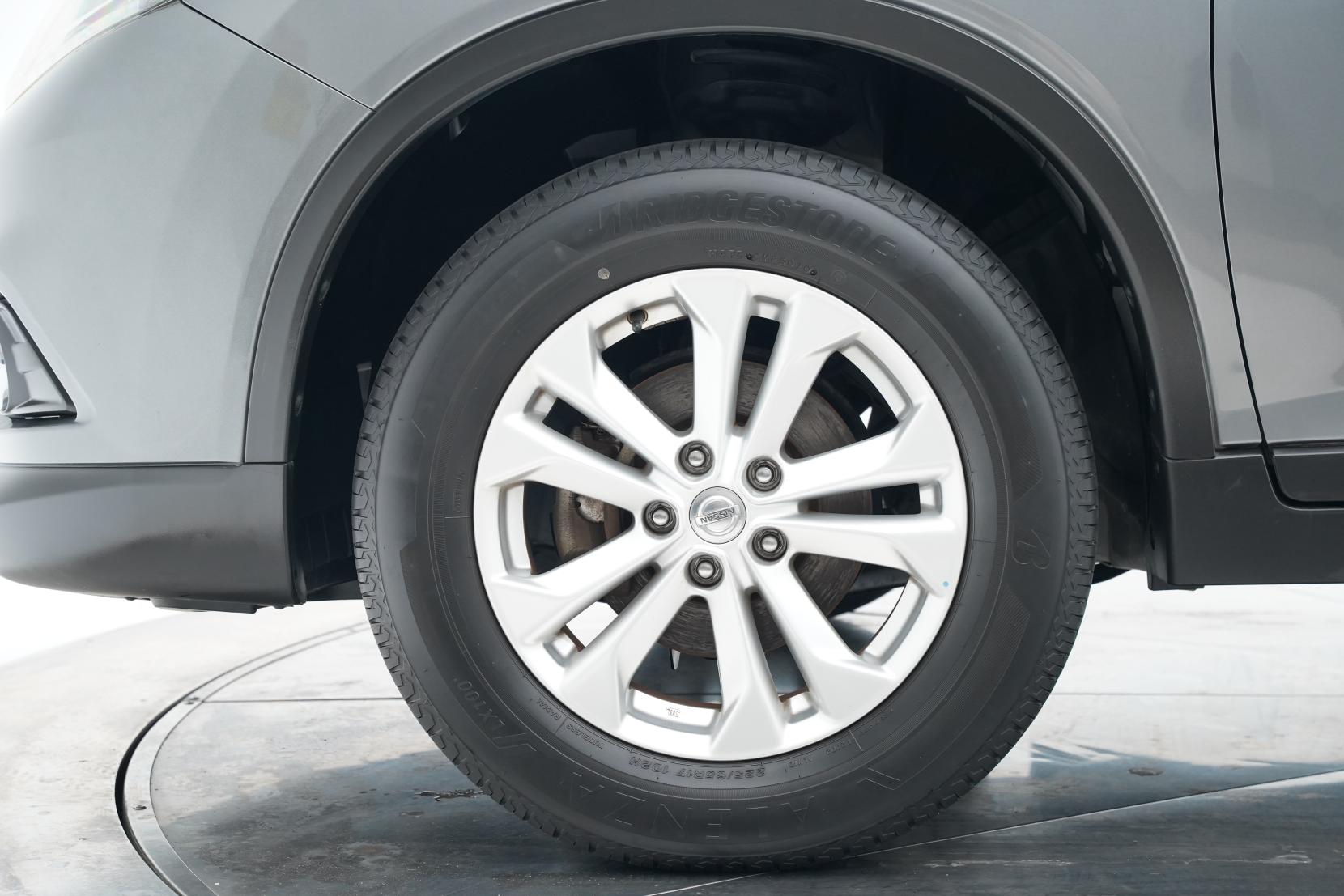 Nissan X-TRAIL 2.0 20X 2WD 5 Seater