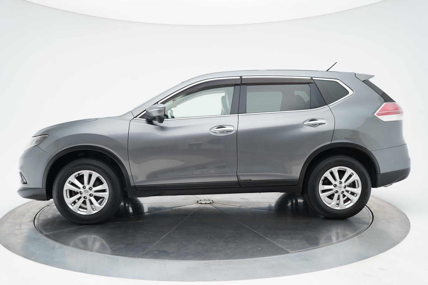 Nissan X-TRAIL 2.0 20X 2WD 5 Seater