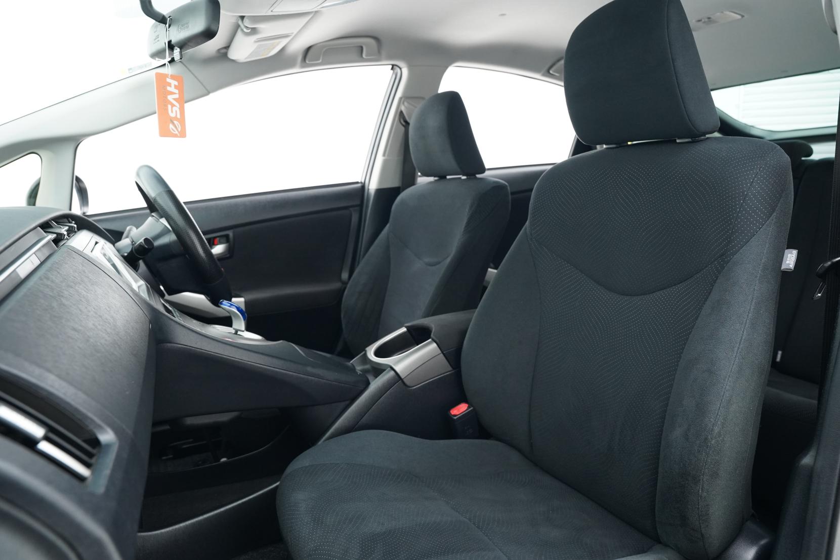 Toyota Prius Hybrid S