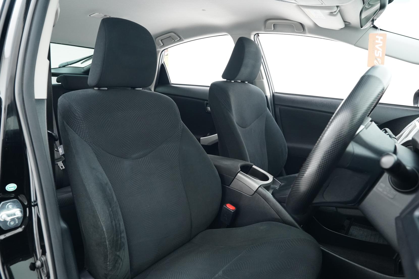 Toyota Prius Hybrid S