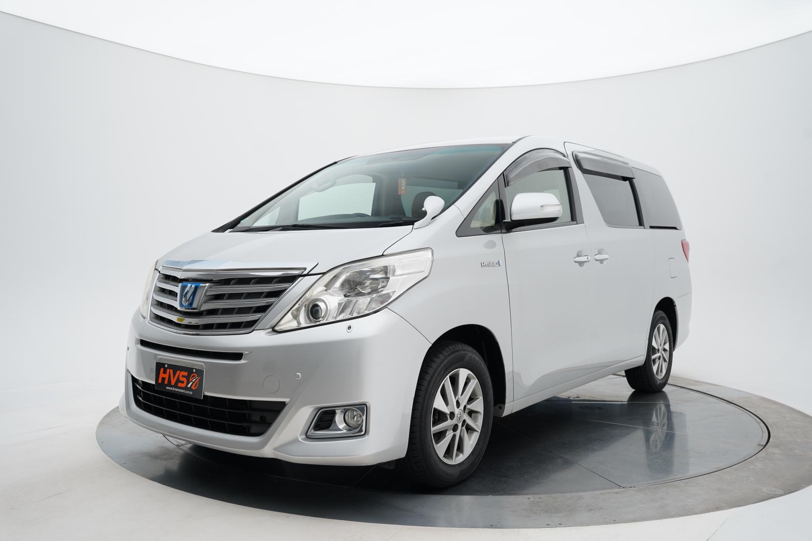 Toyota Alphard 2.4 Hybrid X 4WD
