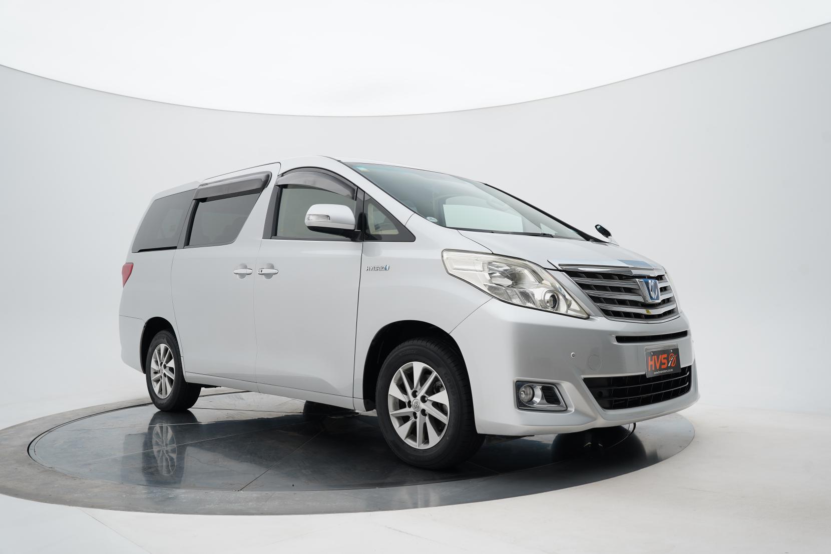 Toyota Alphard 2.4 Hybrid X 4WD