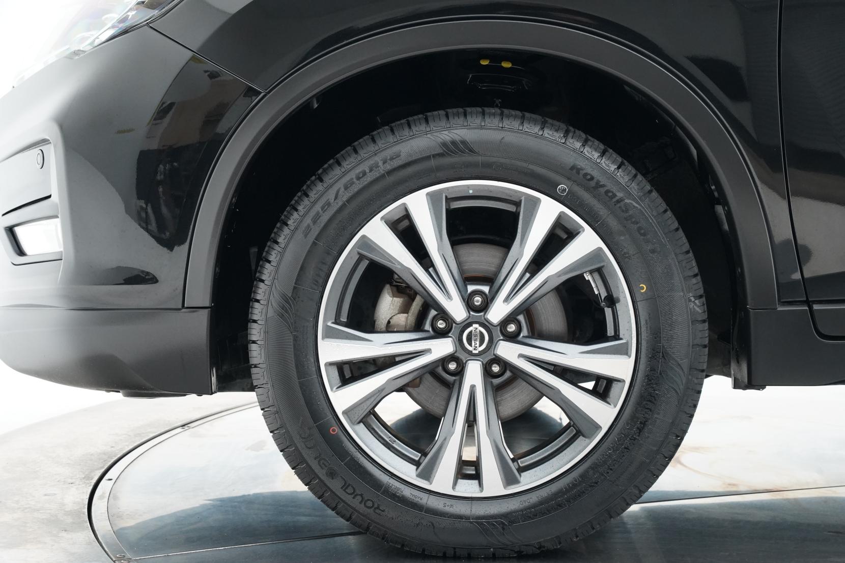 Nissan X-TRAIL 2.0 20X