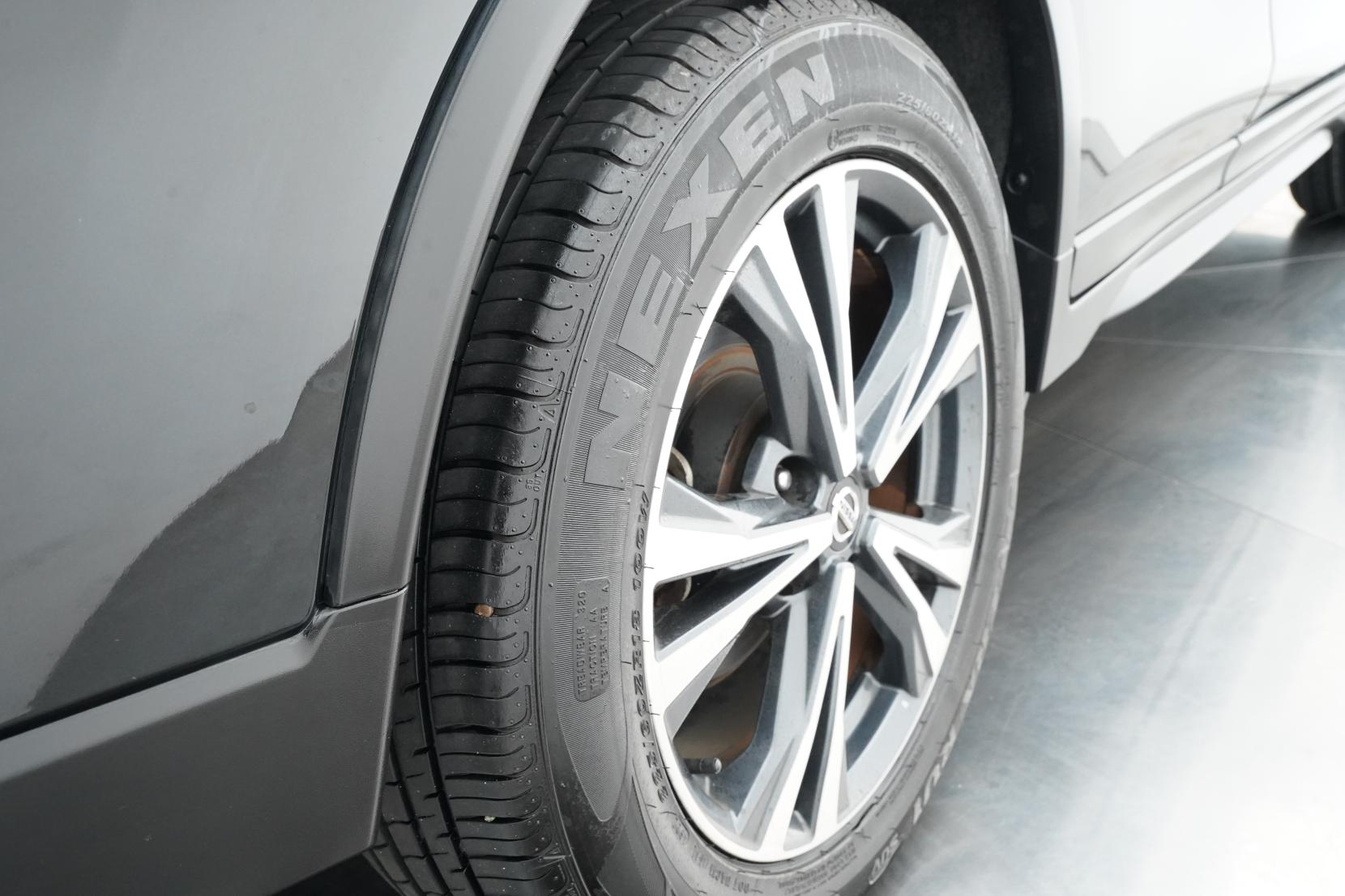 Nissan X-TRAIL 2.0 20X