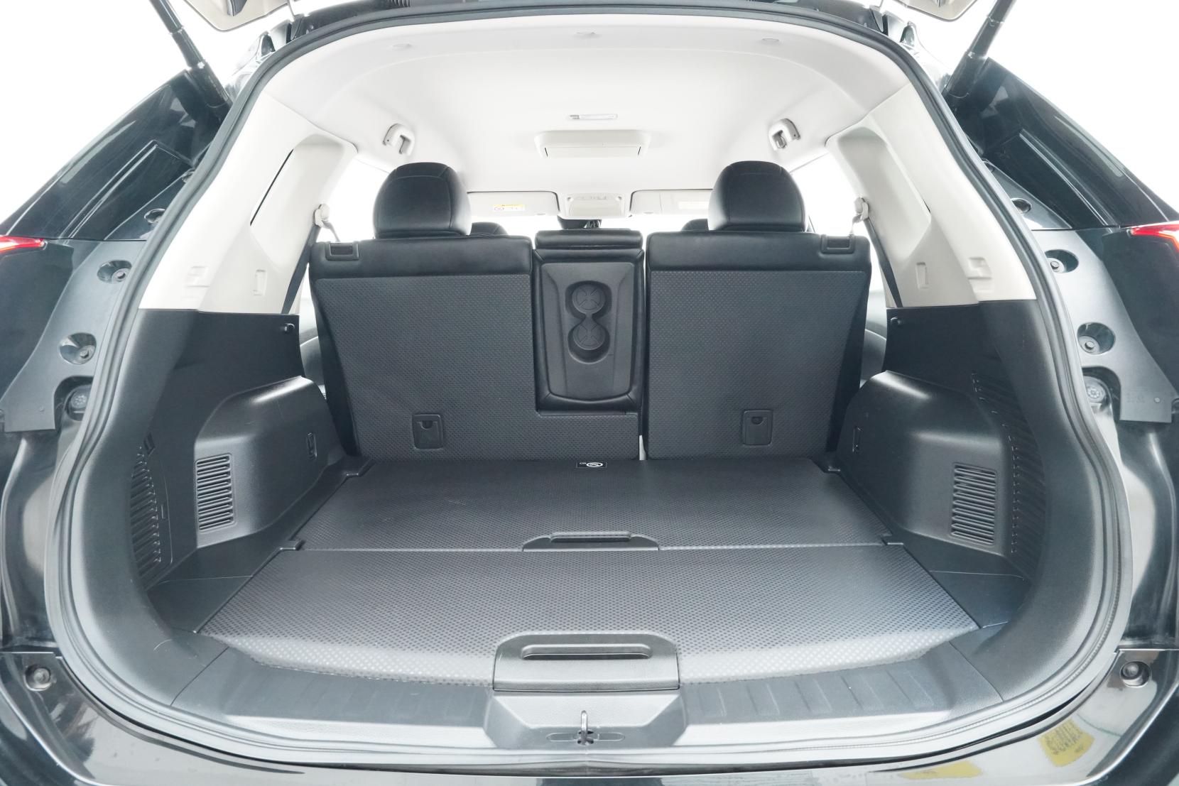 Nissan X-TRAIL 2.0 20X