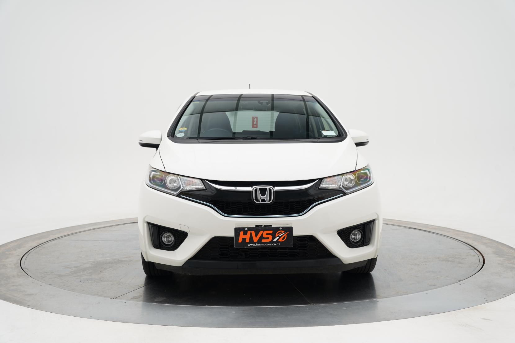 Honda Fit 1.5 Hybrid L PACKAGE