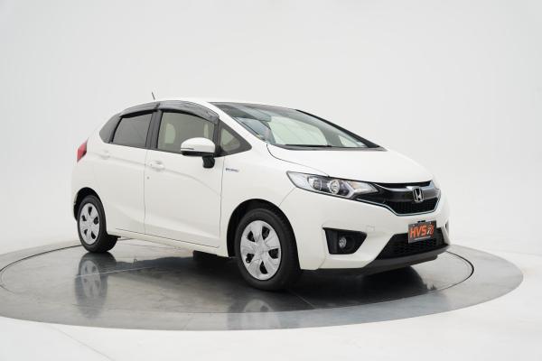 Honda Fit 1.5 Hybrid L PACKAGE