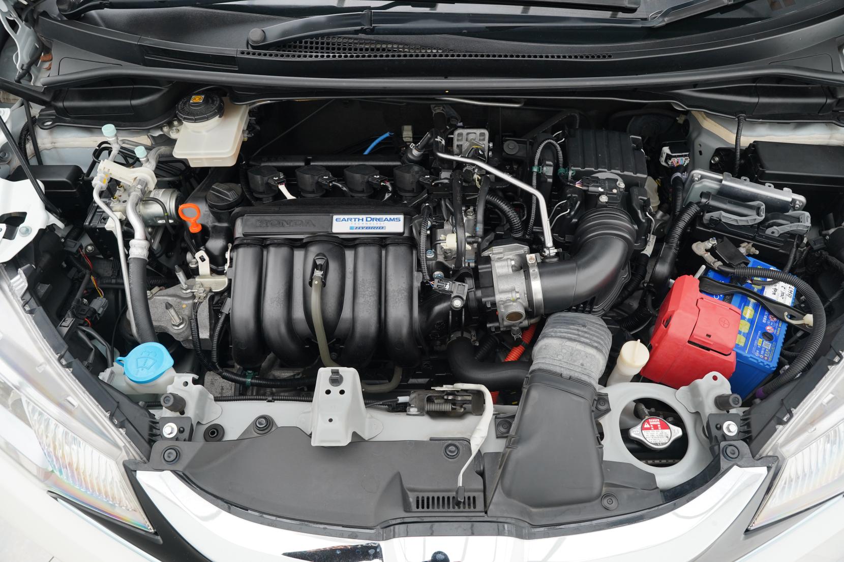 Honda Fit 1.5 Hybrid L PACKAGE
