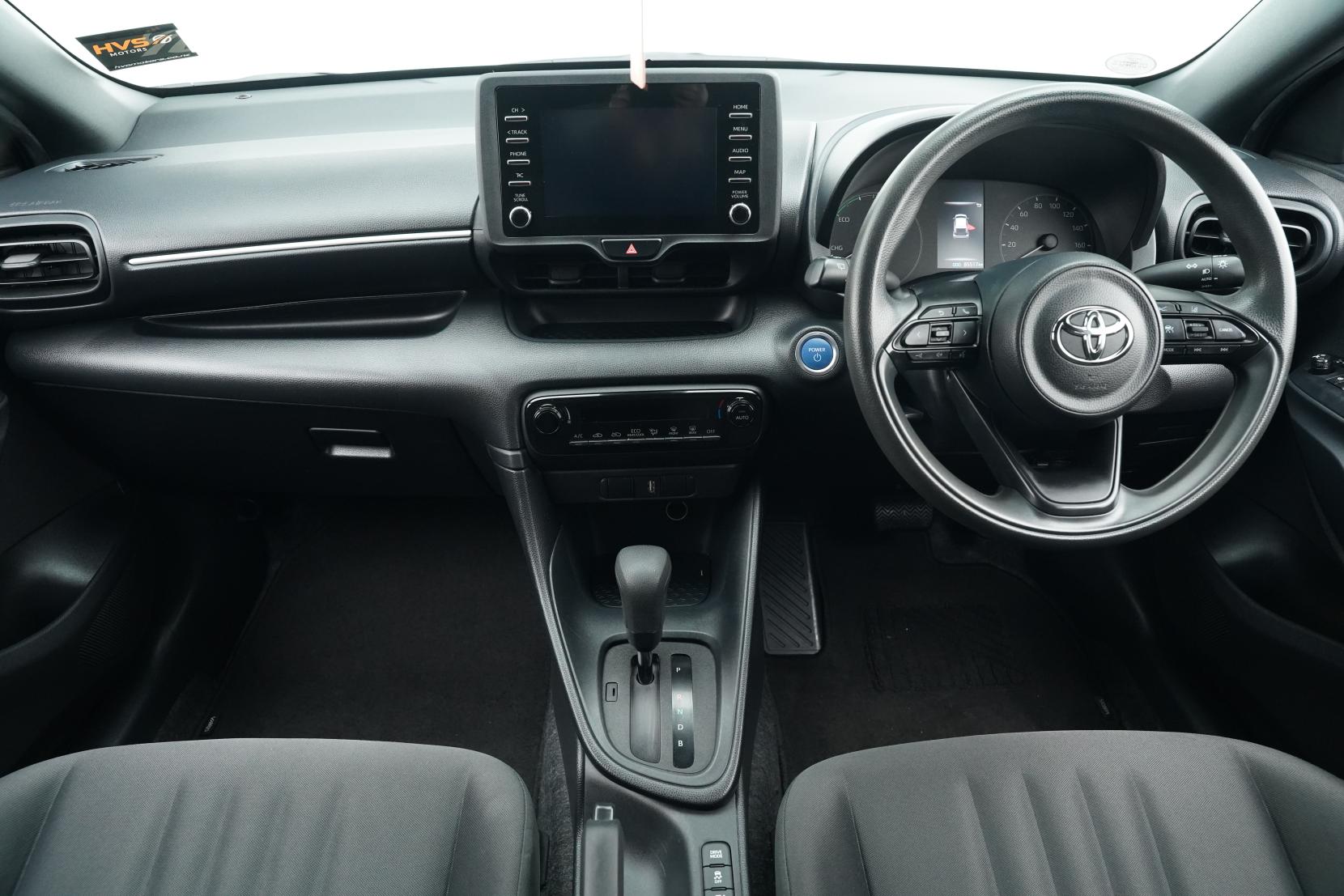 Toyota Yaris Hybrid X