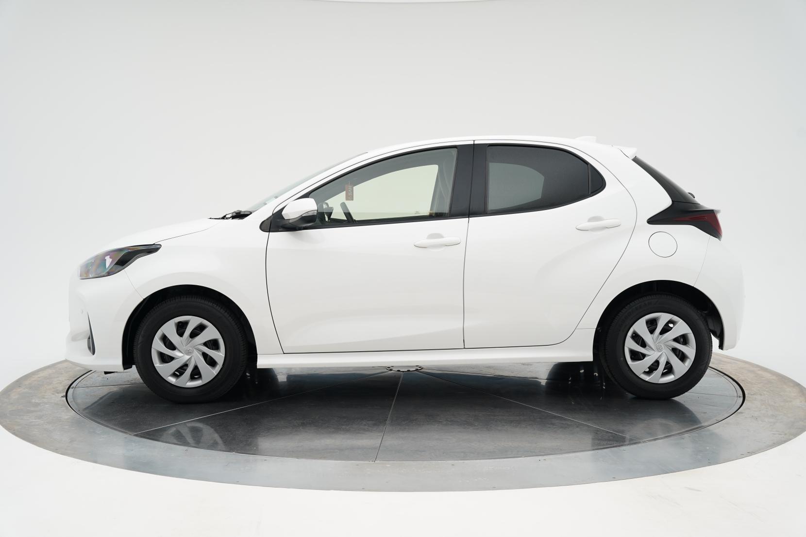 Toyota Yaris Hybrid X