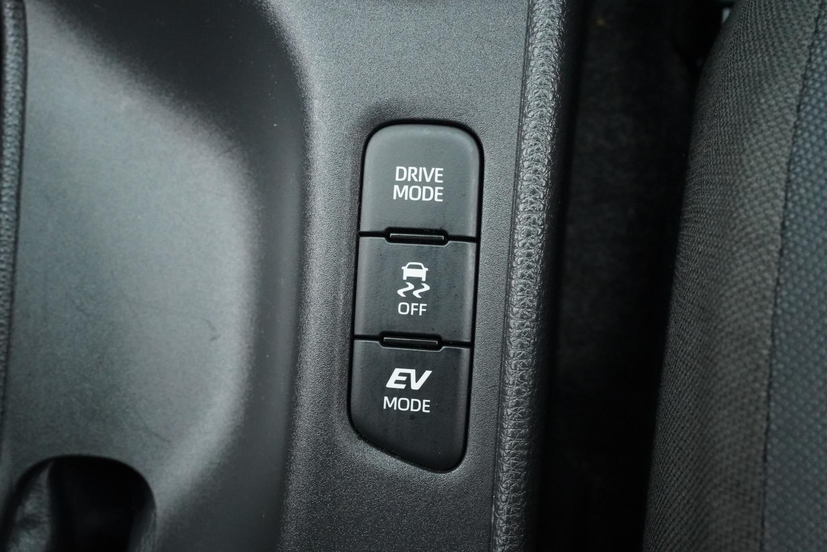 Toyota Yaris 1.5 Hybrid X