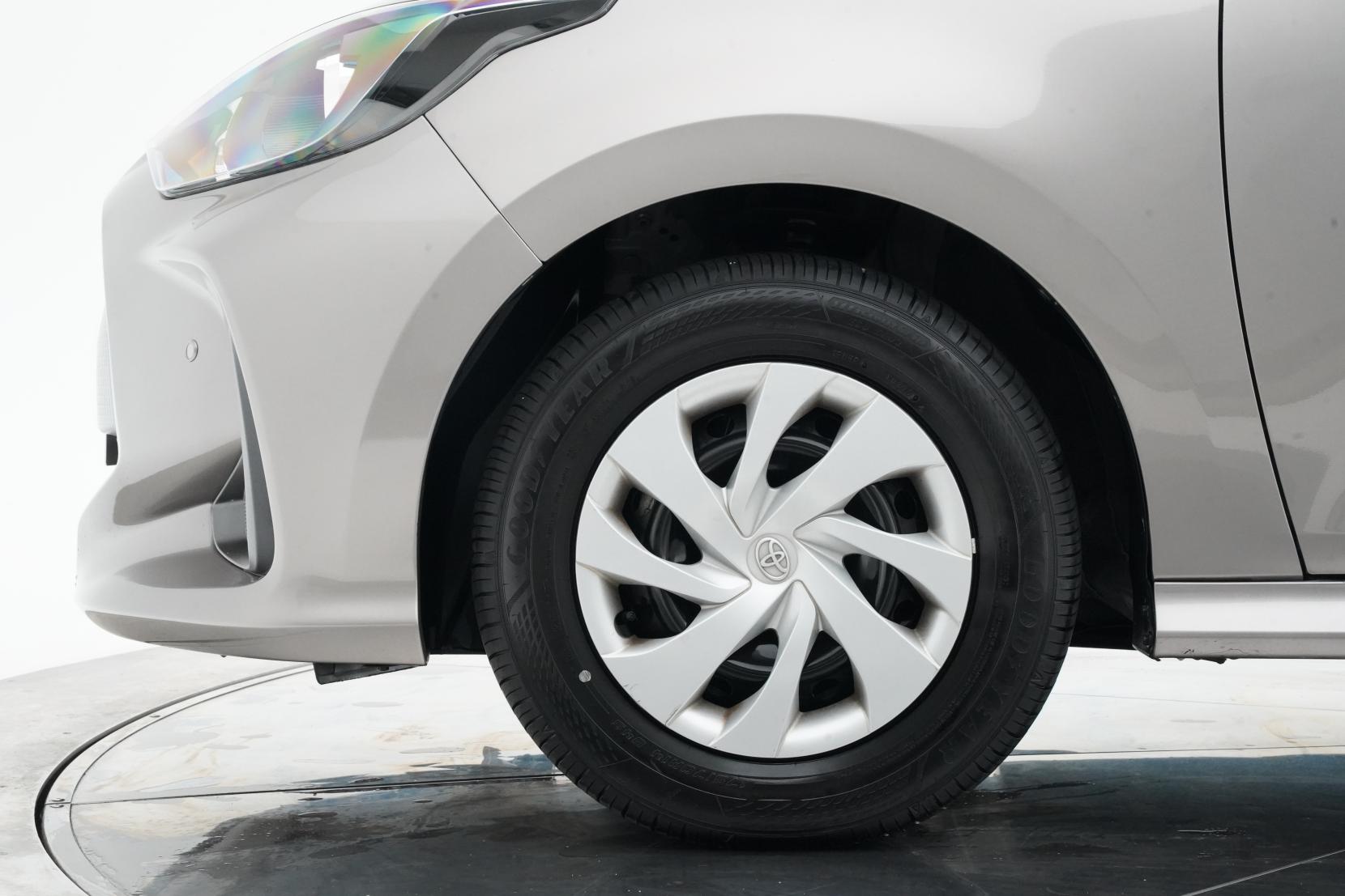 Toyota Yaris 1.5 Hybrid X