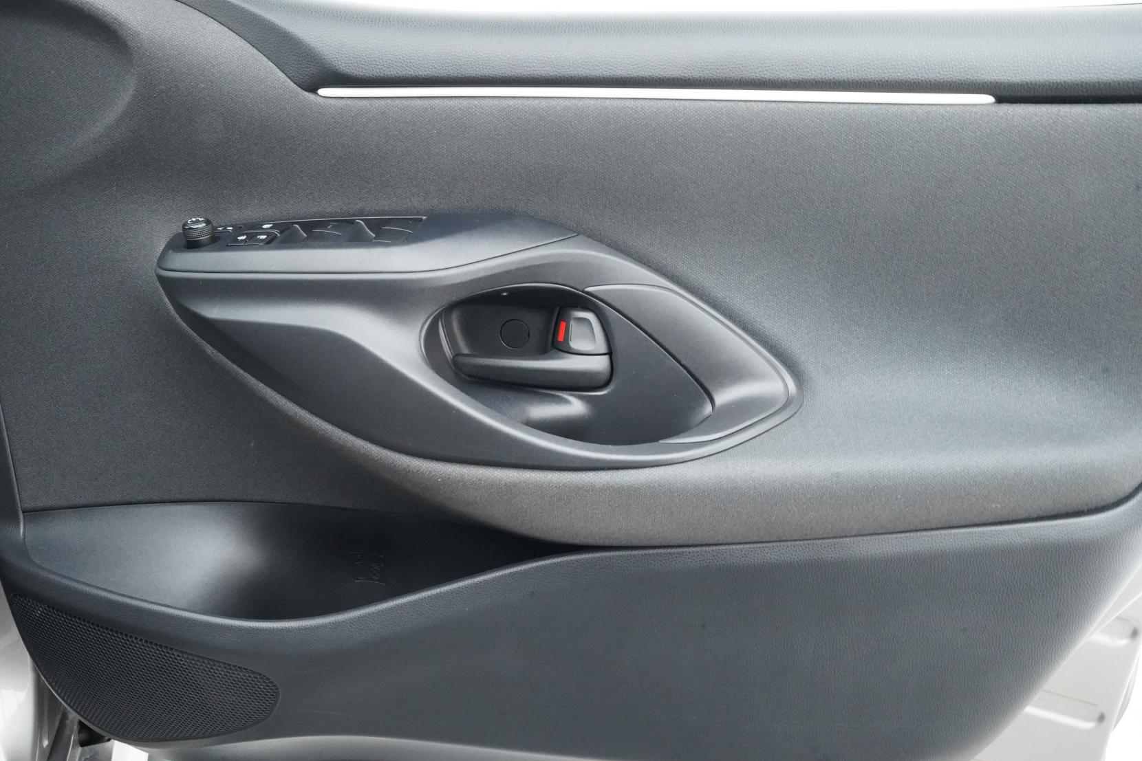 Toyota Yaris 1.5 Hybrid X