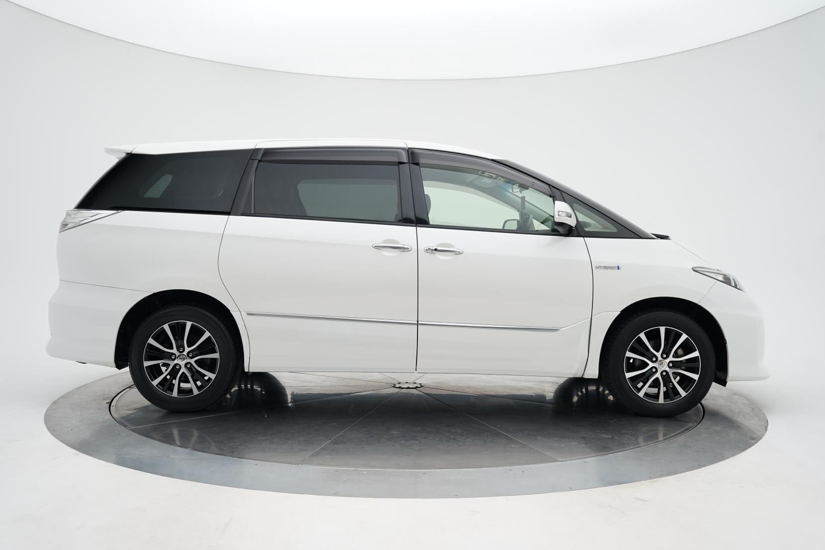 Toyota Estima 2.4 Hybrid 4wd Aeras Premium