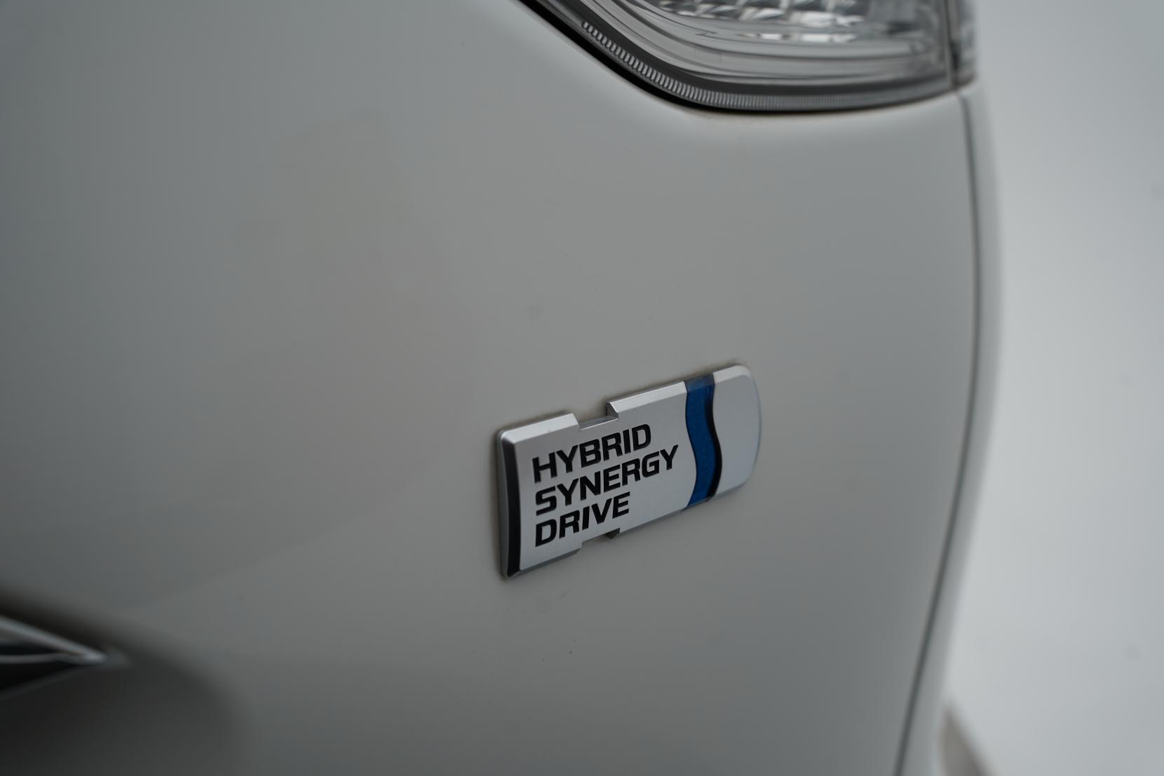 Toyota Estima 2.4 Hybrid 4wd Aeras Premium