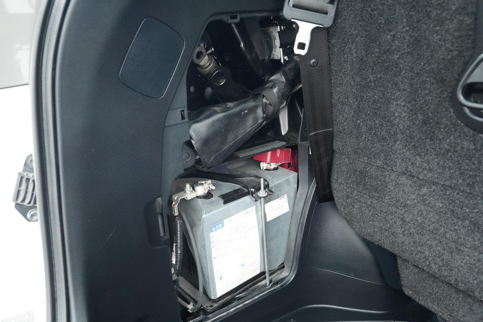 Toyota Estima 2.4 Hybrid 4wd Aeras Premium