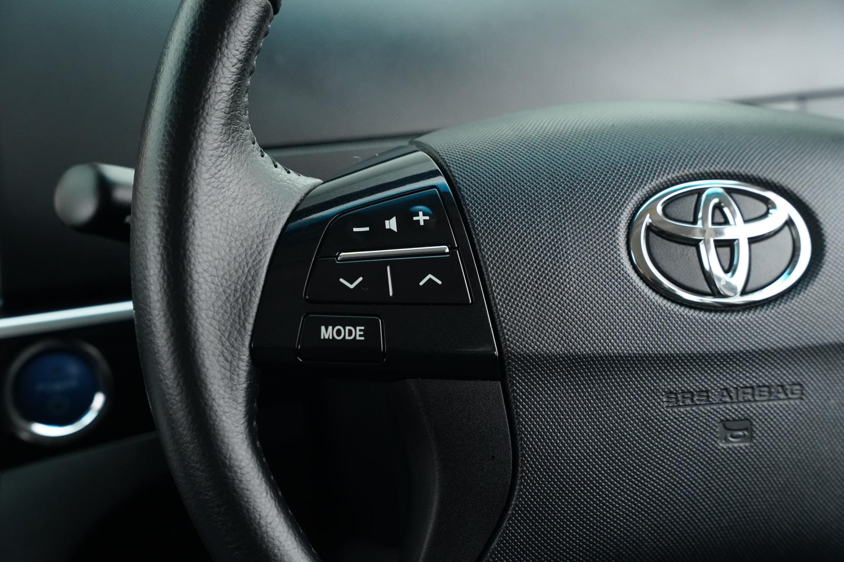 Toyota Estima 2.4 Hybrid 4wd Aeras Premium