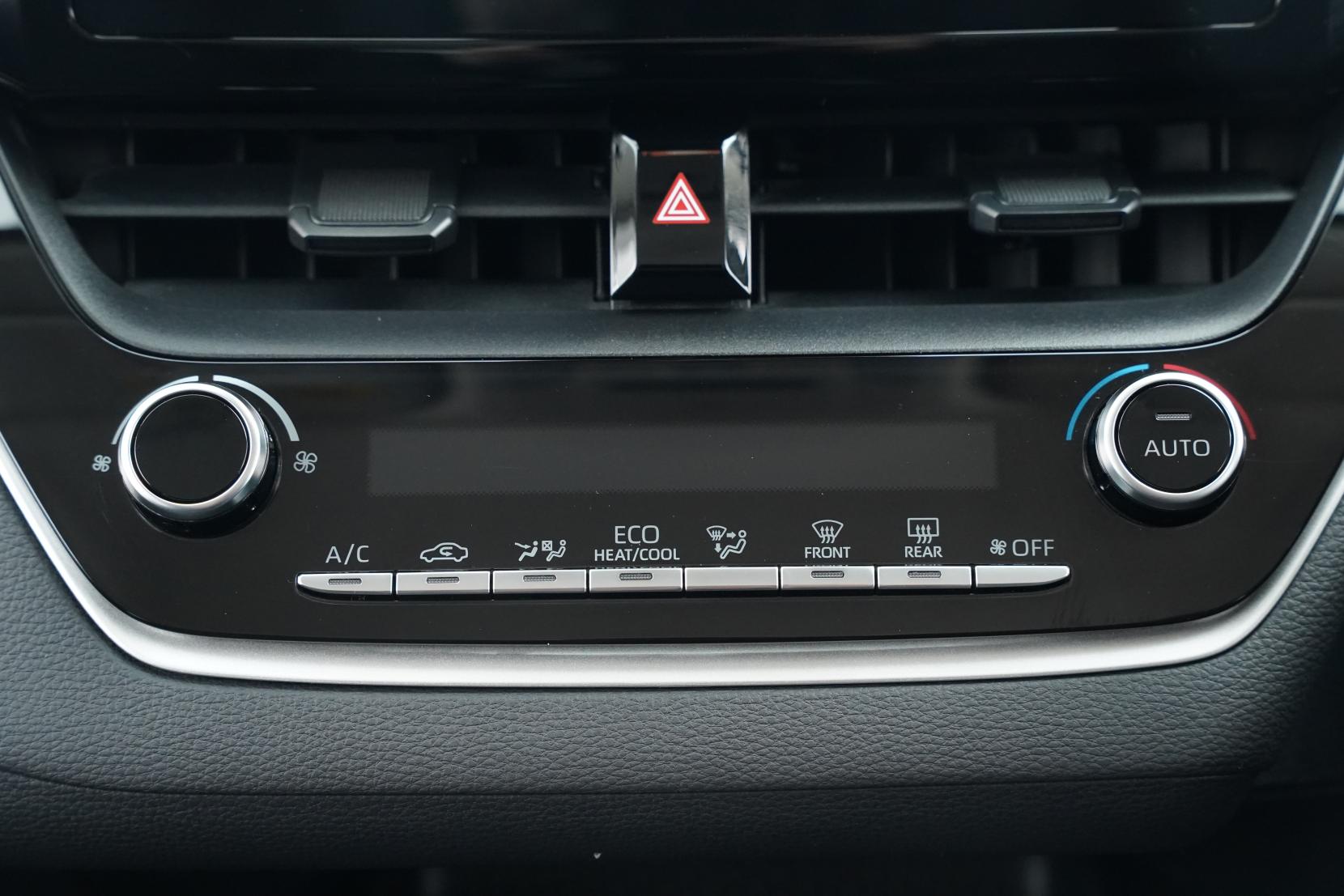 Toyota Corolla 1.8 TOURING HYBRID G-X