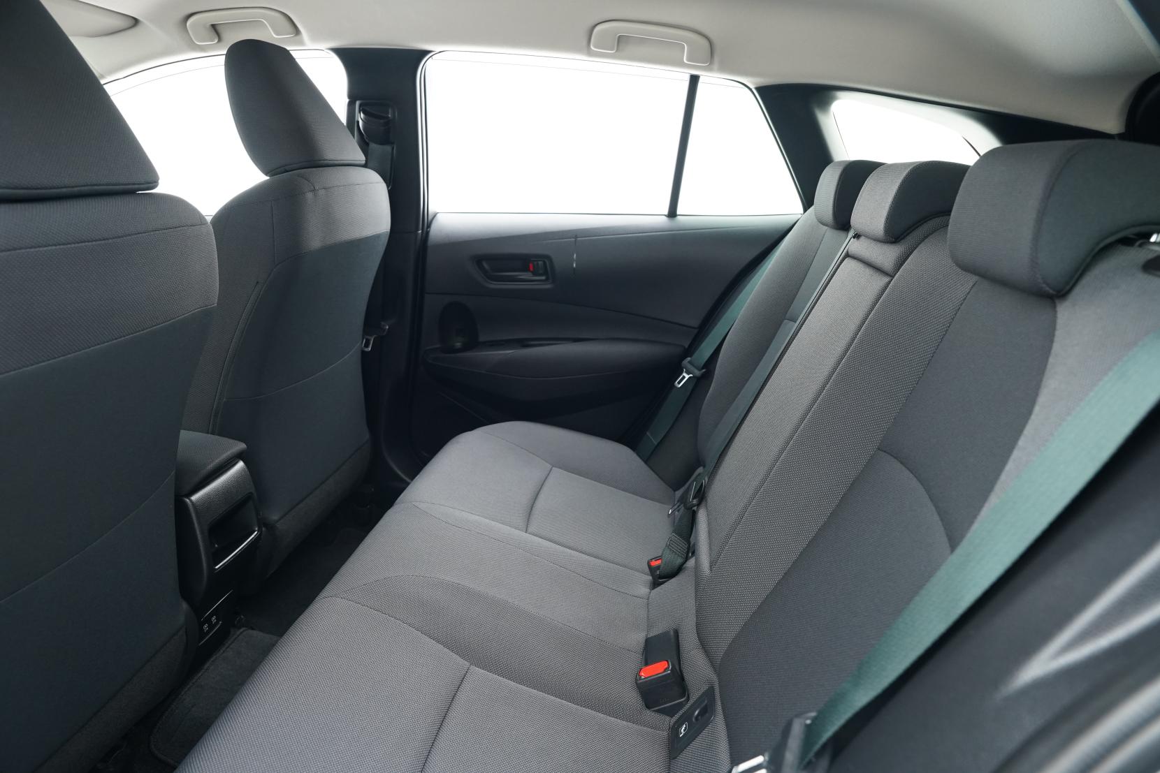Toyota Corolla 1.8 TOURING HYBRID G-X