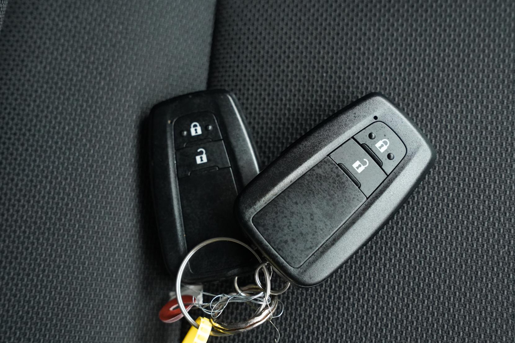 Toyota Corolla 1.8 TOURING HYBRID G-X