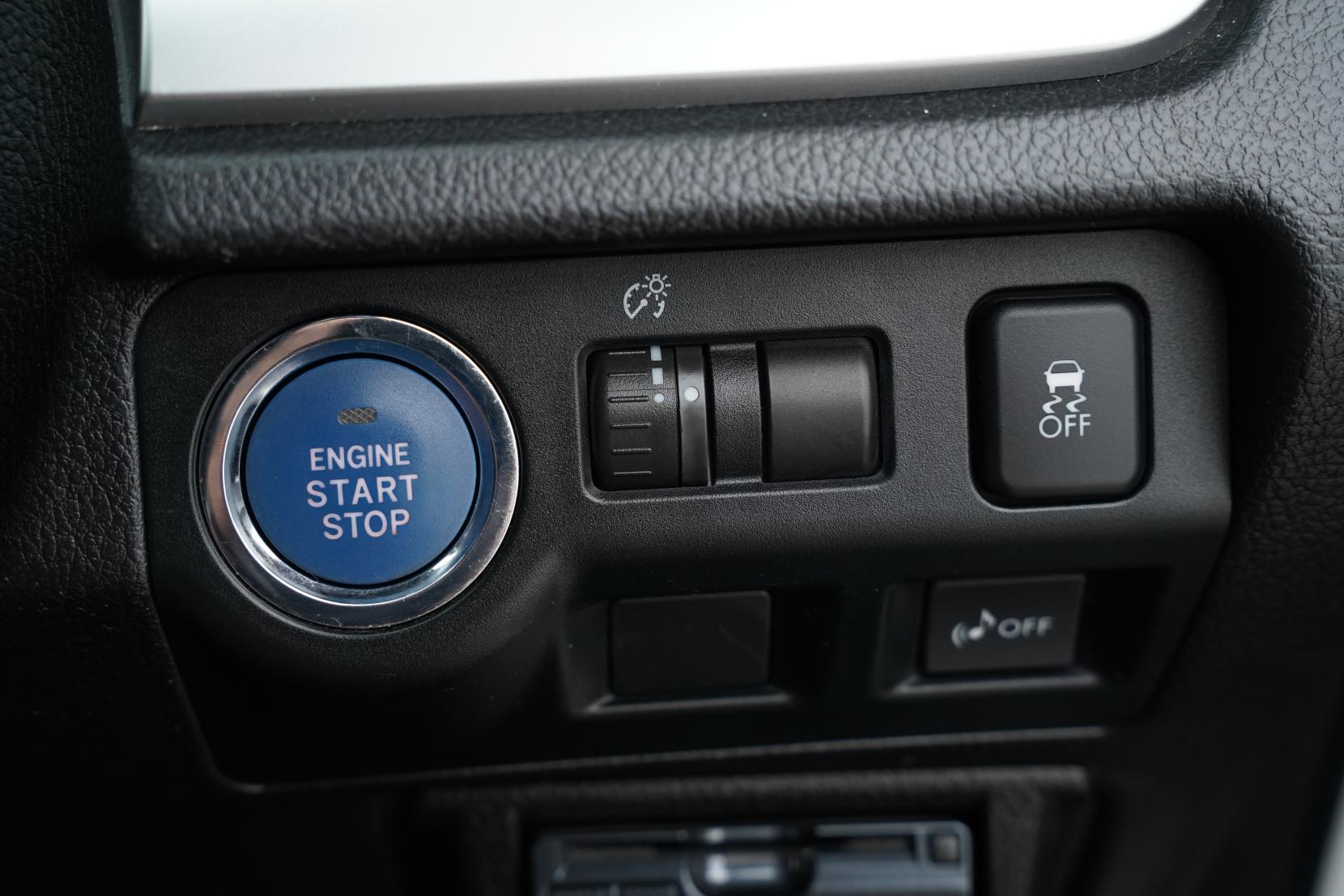 Subaru XV 2.0 Hybrid 2.0l-L 4WD EyeSight