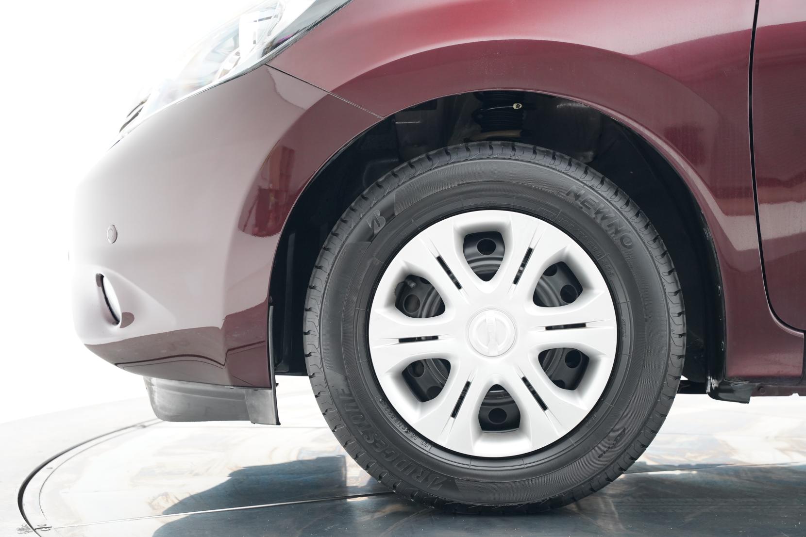 Nissan Note (2004–present) Medalist Emergency Brake