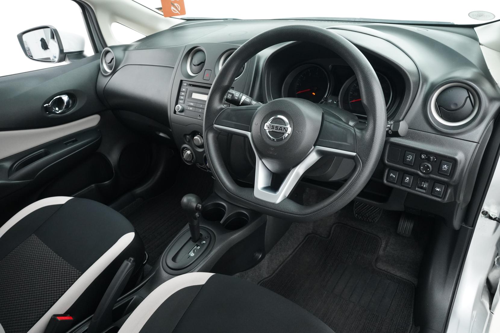 Nissan Note (2004–present) 1.2 X