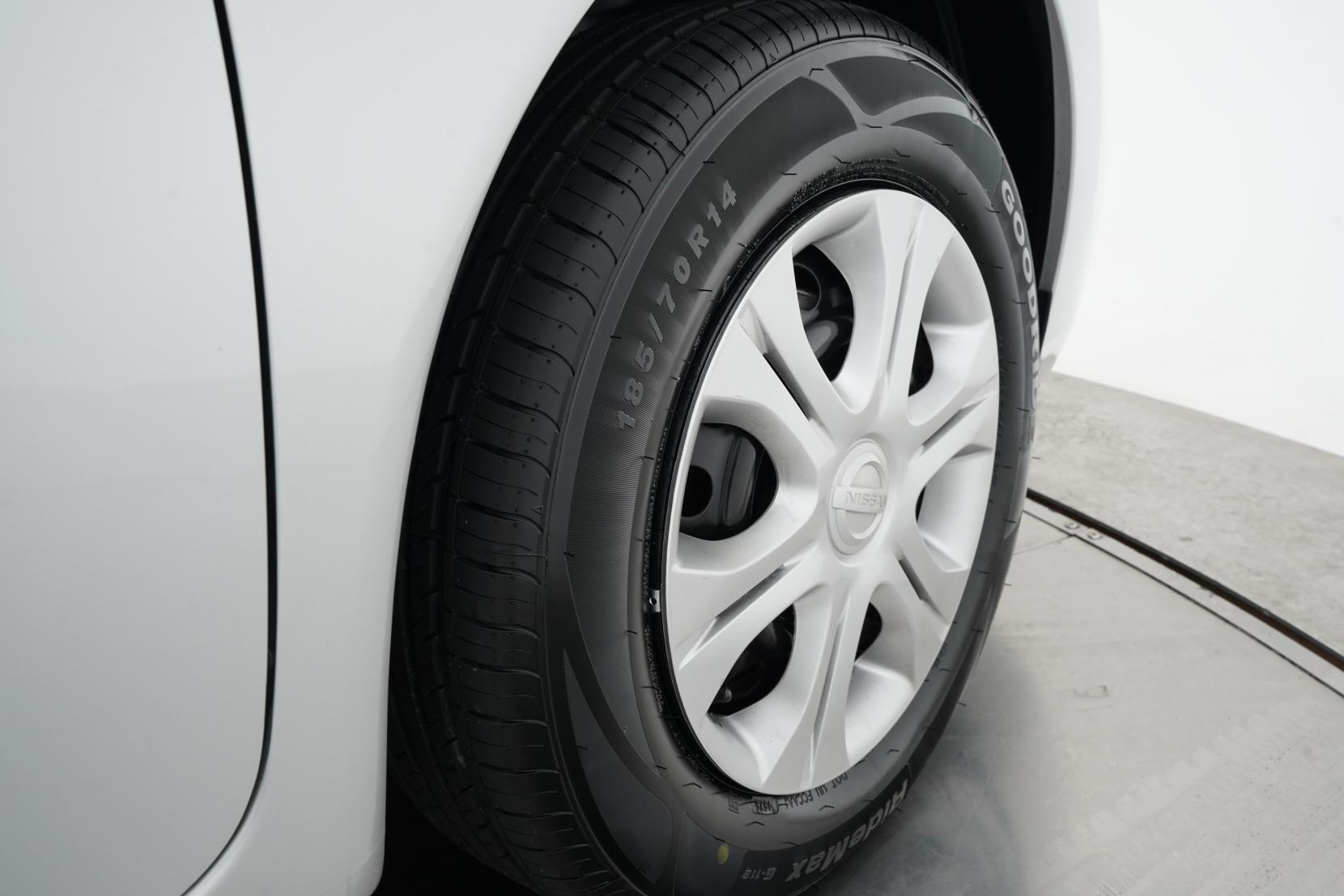 Nissan Note (2004–present) 1.2 X