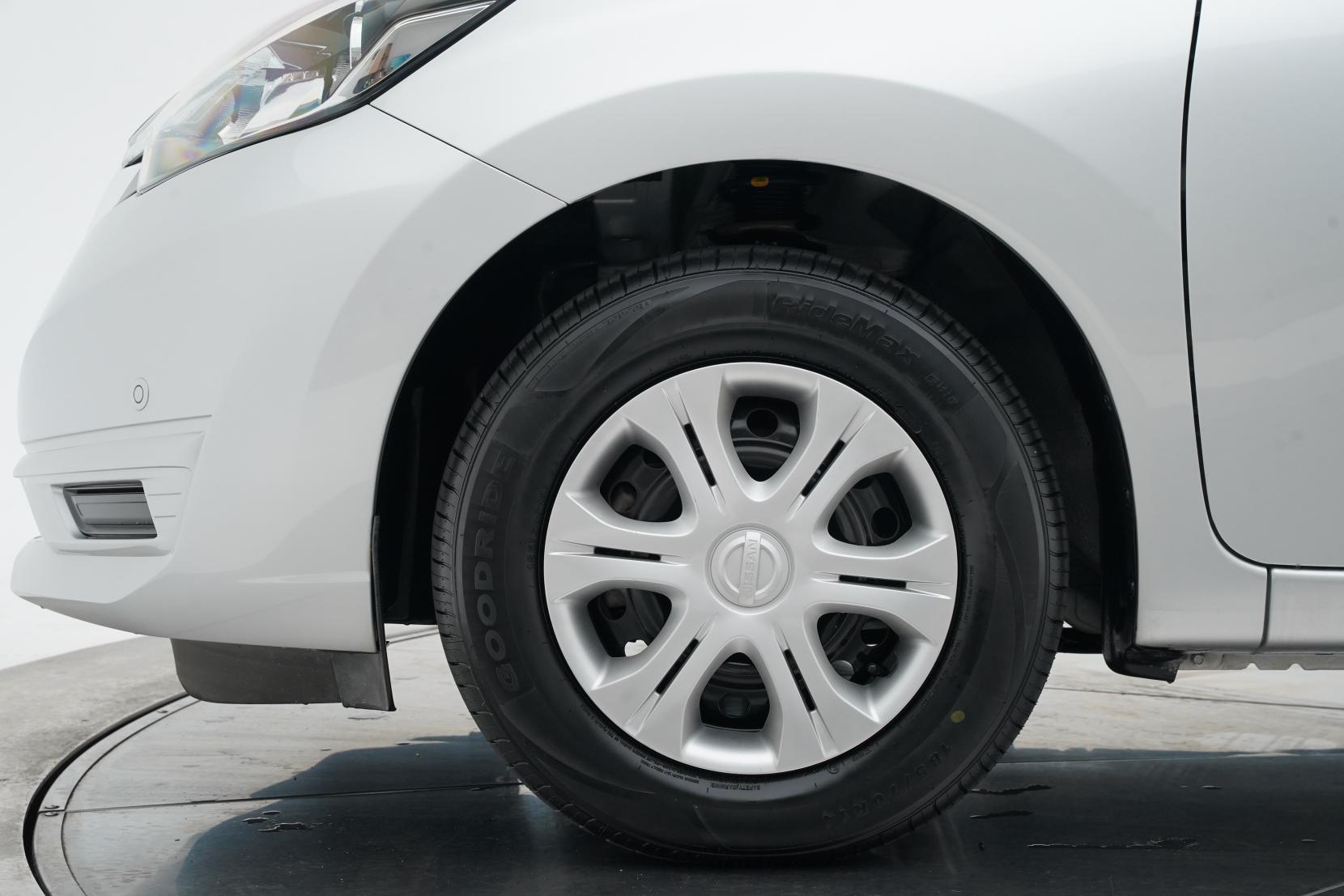 Nissan Note (2004–present) 1.2 X