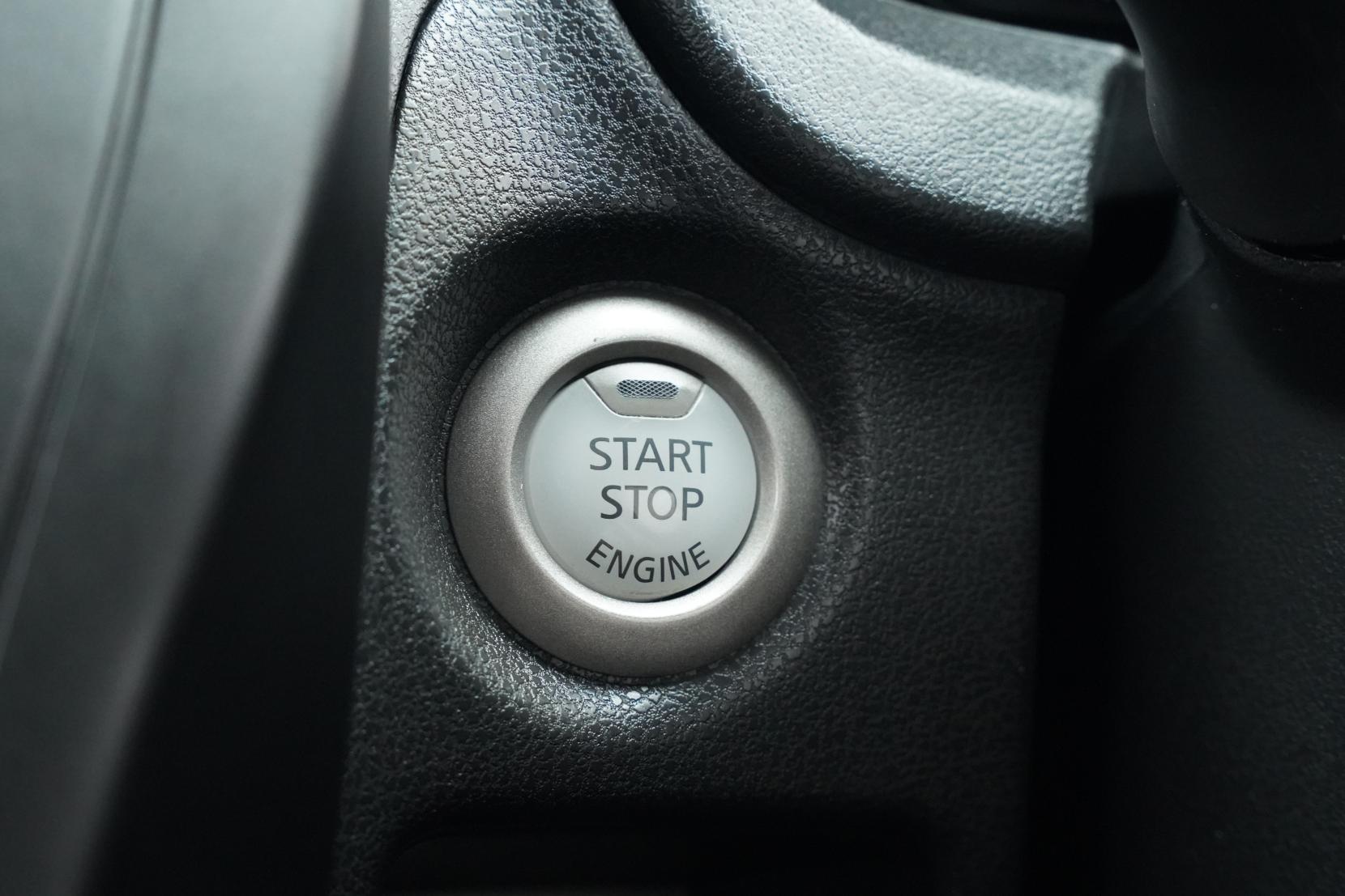 Nissan Note (2004–present) 1.2 X