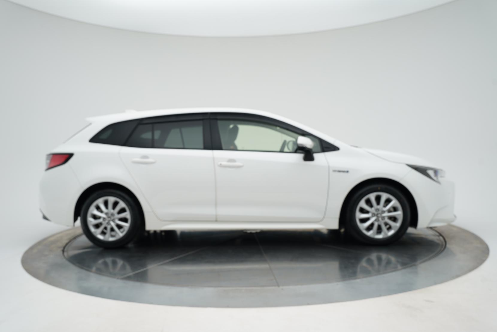 Toyota Corolla 1.8 Touring Hybrid S 4wd