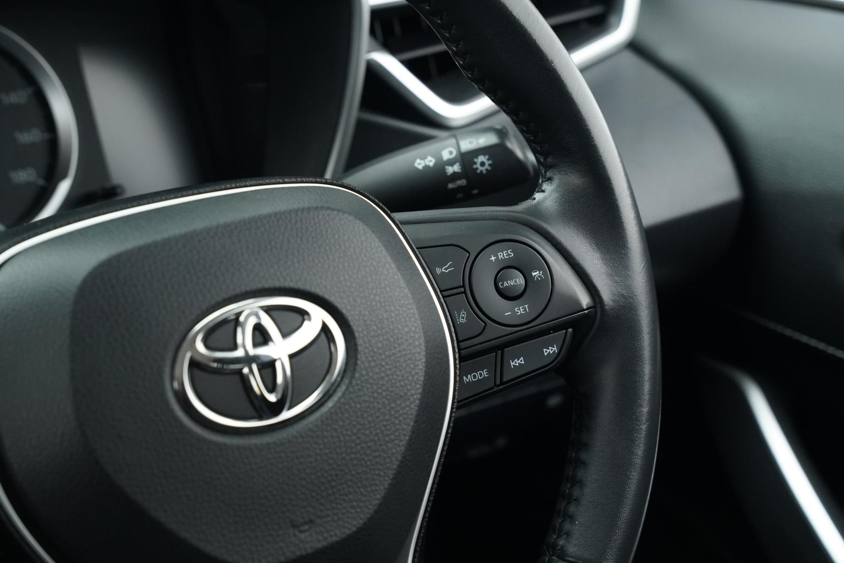 Toyota Corolla 1.8 Touring Hybrid S 4wd