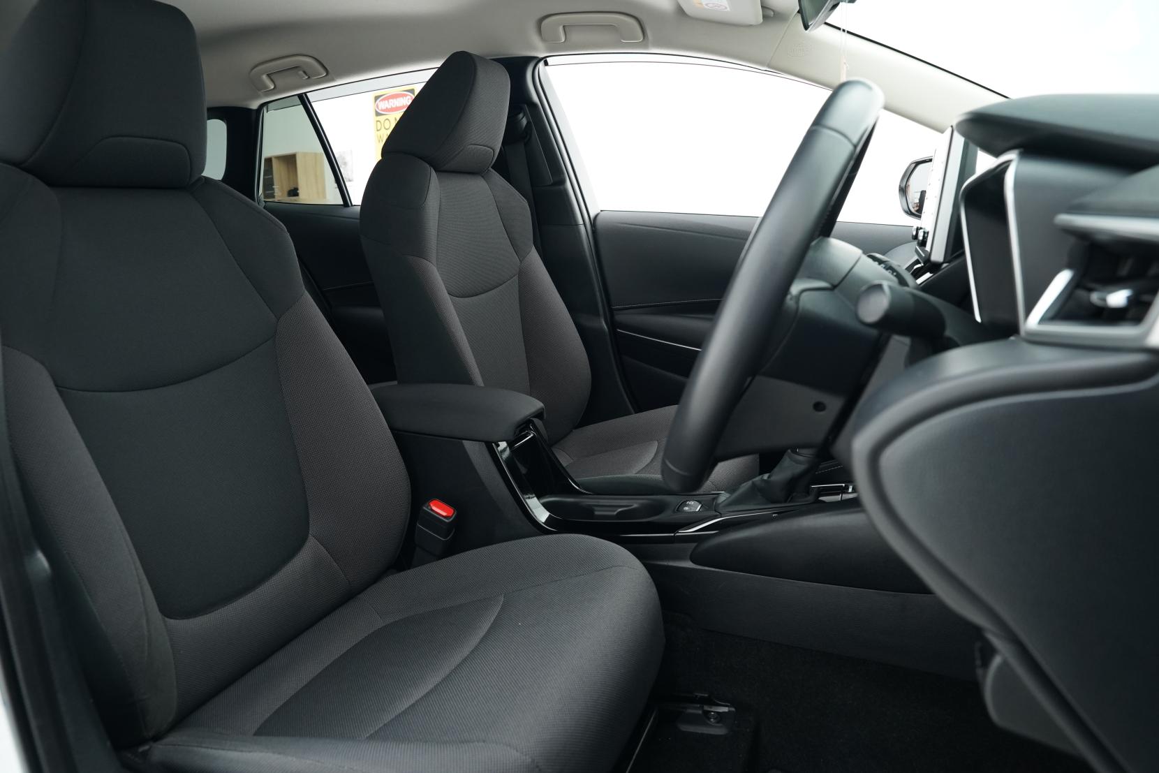 Toyota Corolla 1.8 Touring Hybrid S 4wd