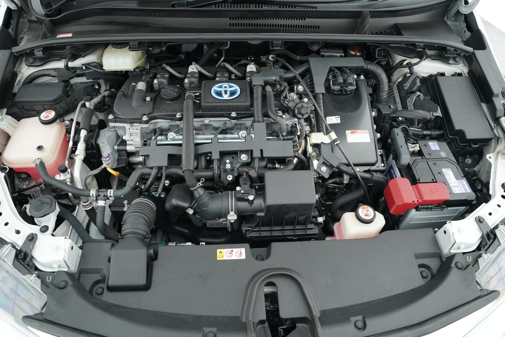 Toyota Corolla 1.8 Touring Hybrid S 4wd