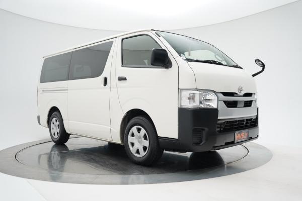 Toyota Hiace 2.8 Diesel 5 Door 