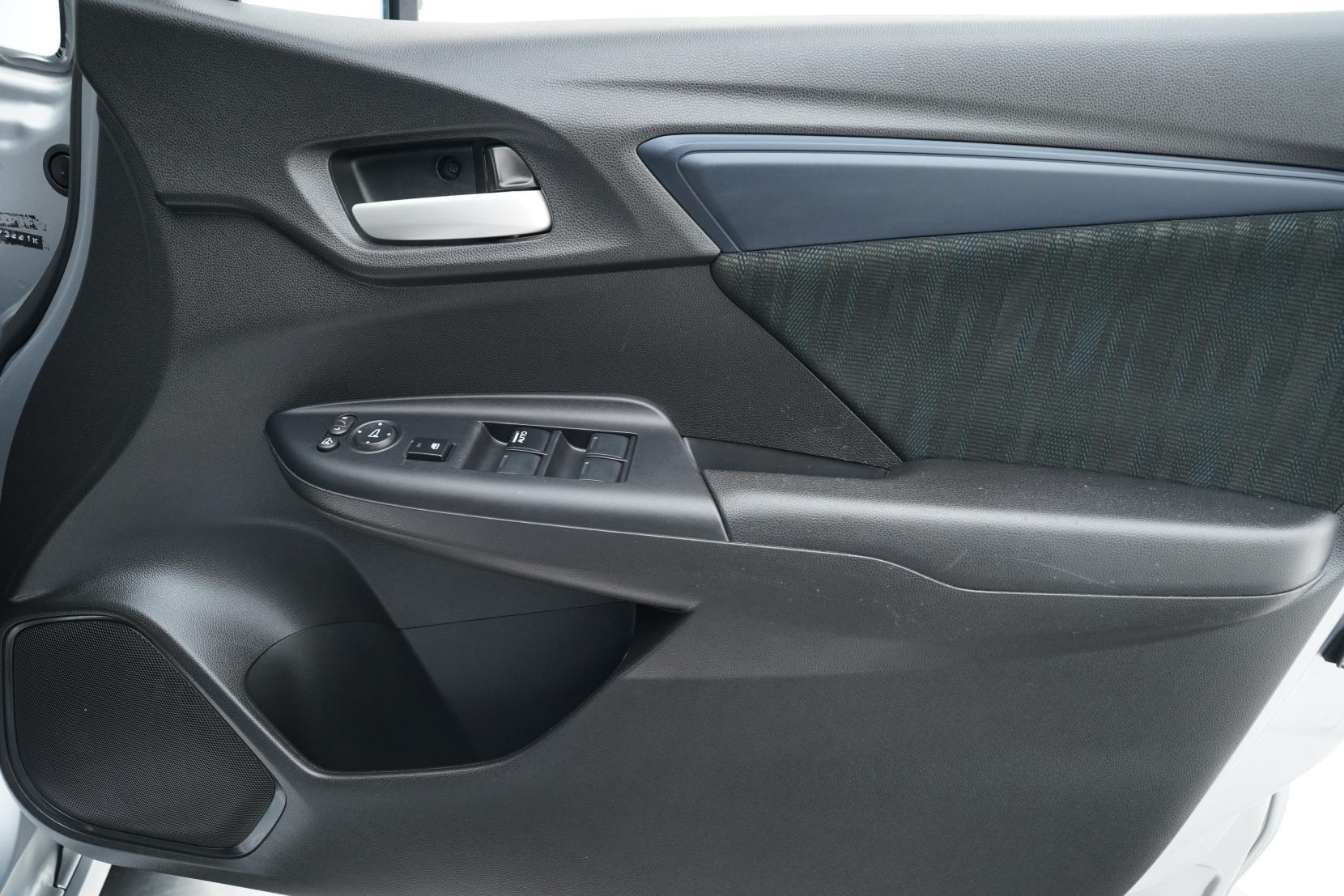 Honda Shuttle 1.5 HYBRID HONDA SENSING