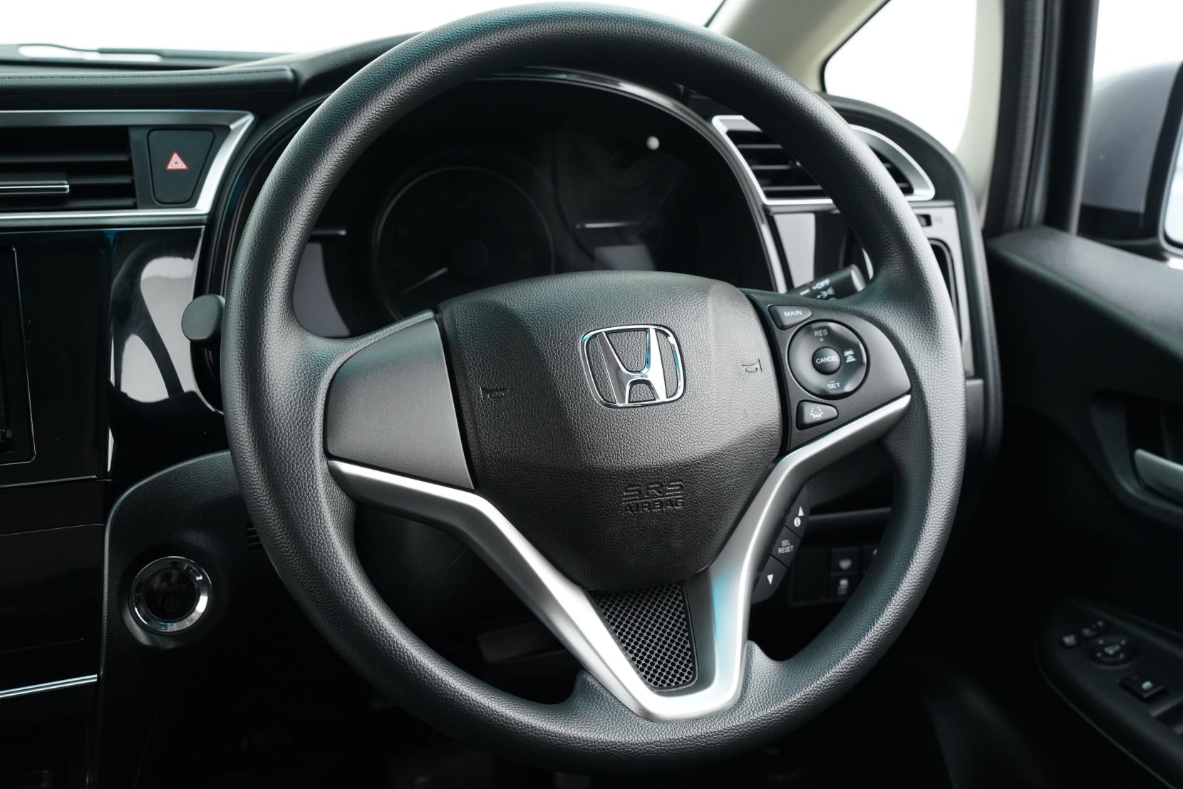 Honda Shuttle 1.5 HYBRID HONDA SENSING