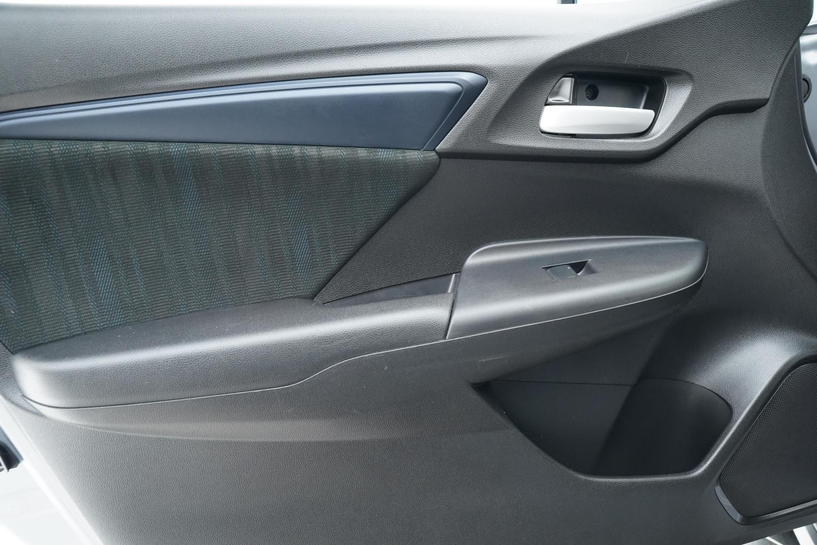 Honda Shuttle 1.5 HYBRID HONDA SENSING