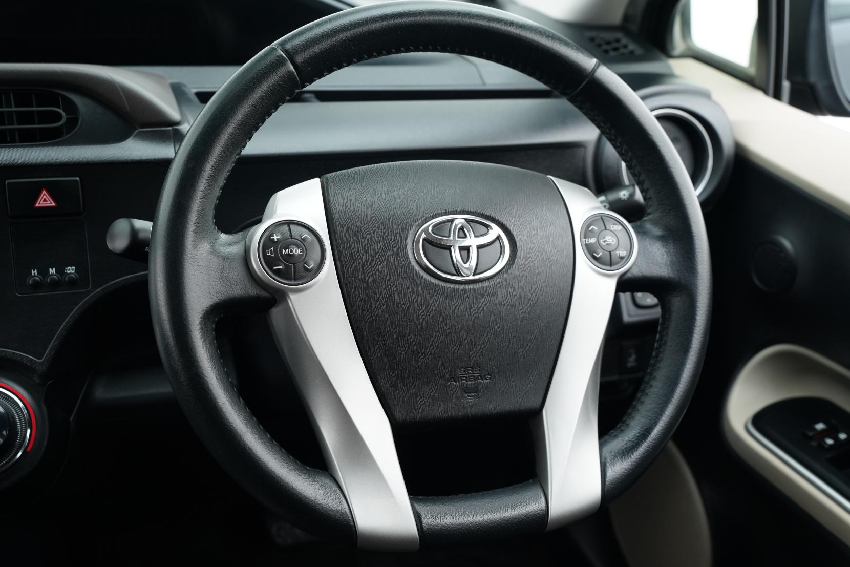 Toyota Aqua 1.5 G PUSH START