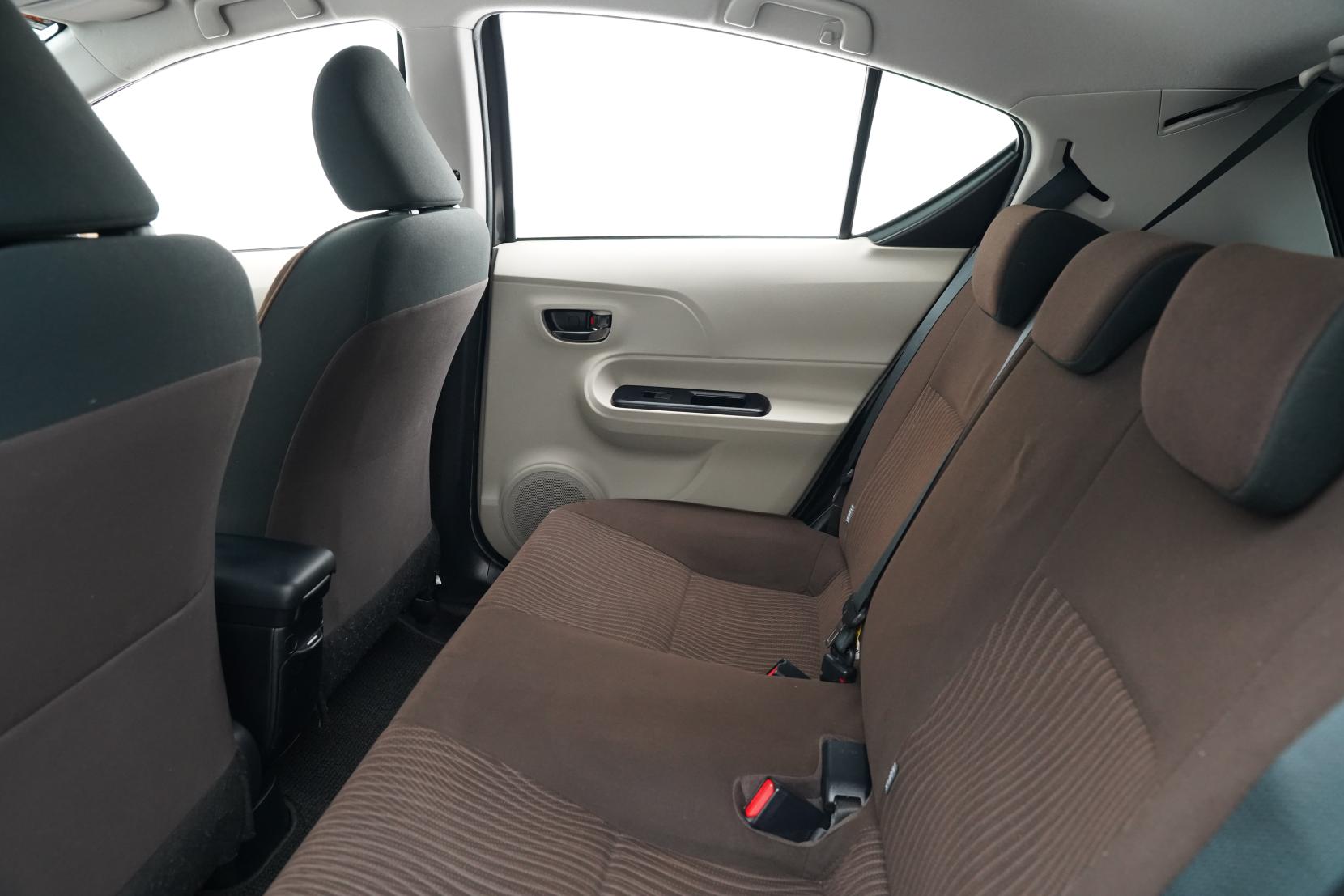 Toyota Aqua 1.5 G PUSH START