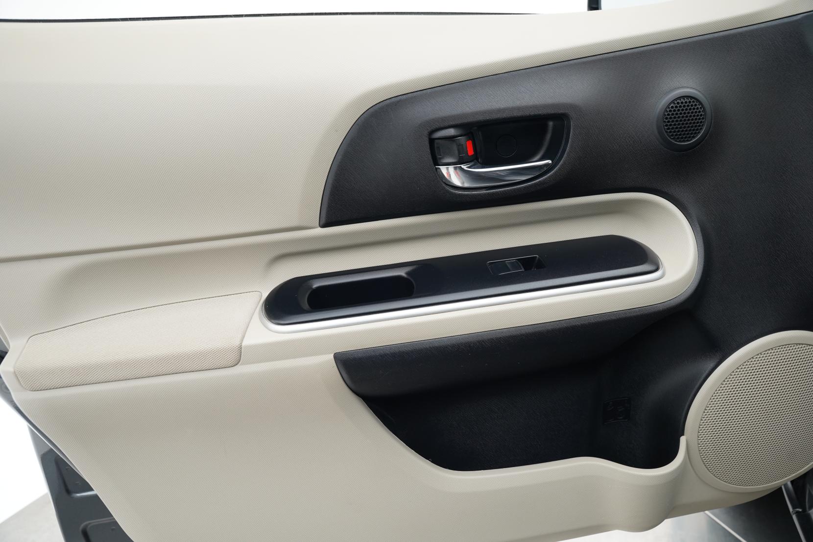 Toyota Aqua 1.5 G PUSH START