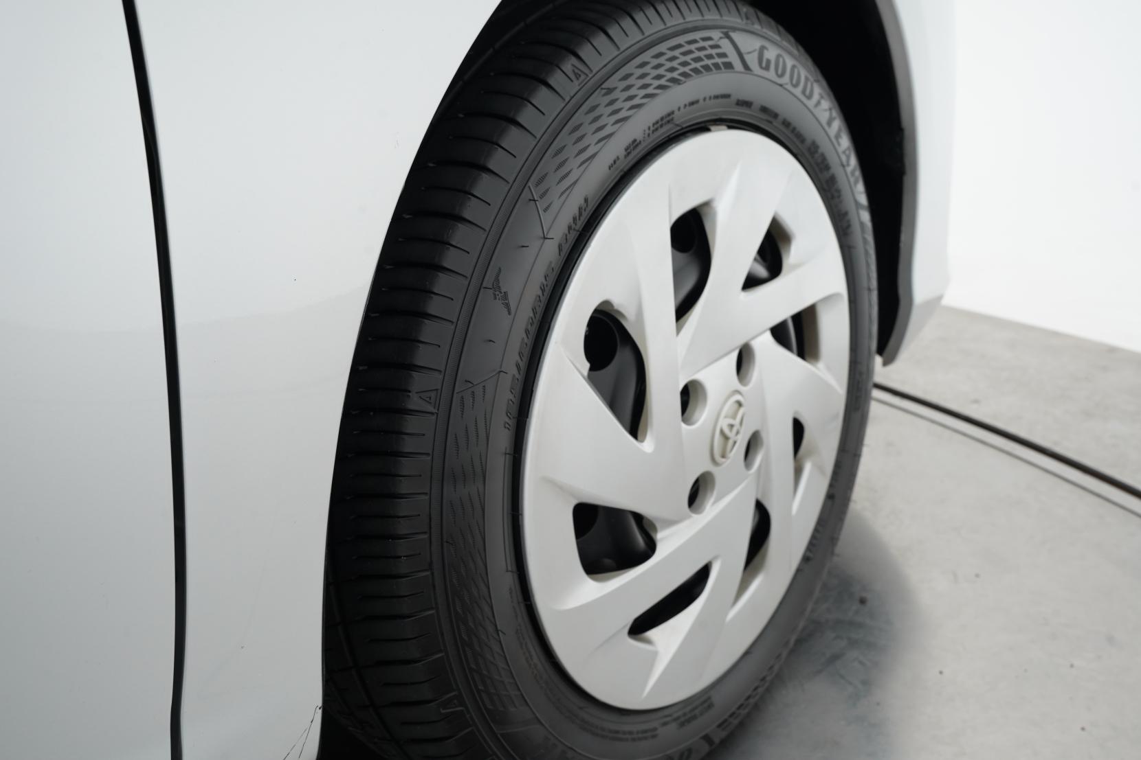 Toyota Corolla 1.5 FIELDER HYBRID EX