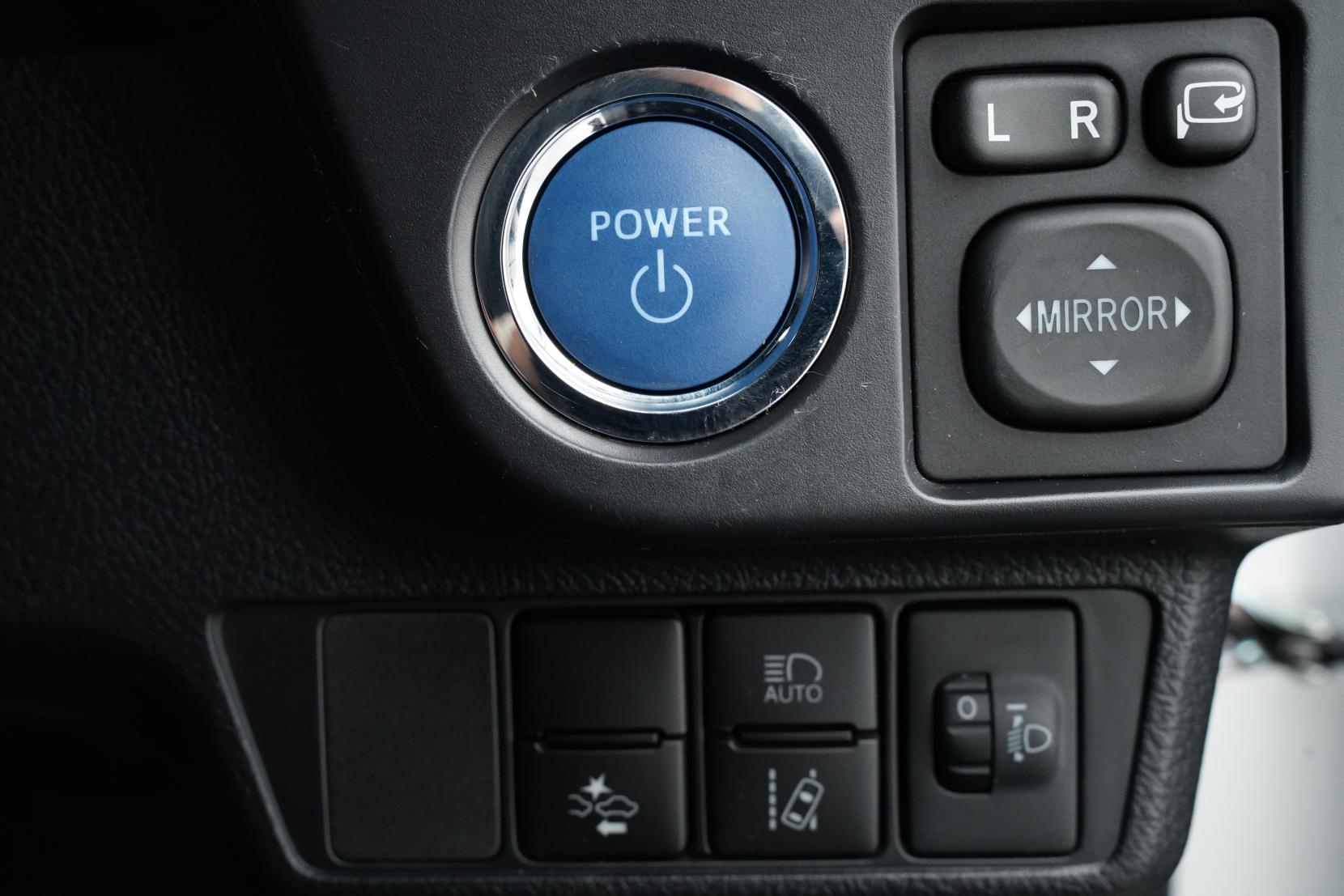 Toyota Corolla 1.5 FIELDER HYBRID EX