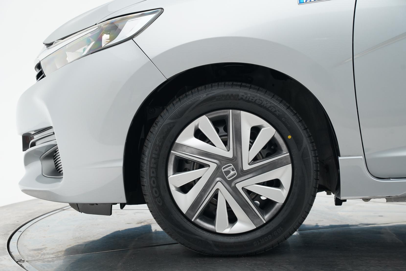 Honda Odyssey/Shuttle (international market) (1995-present) 1.5 HYBRID HONDA SENSING