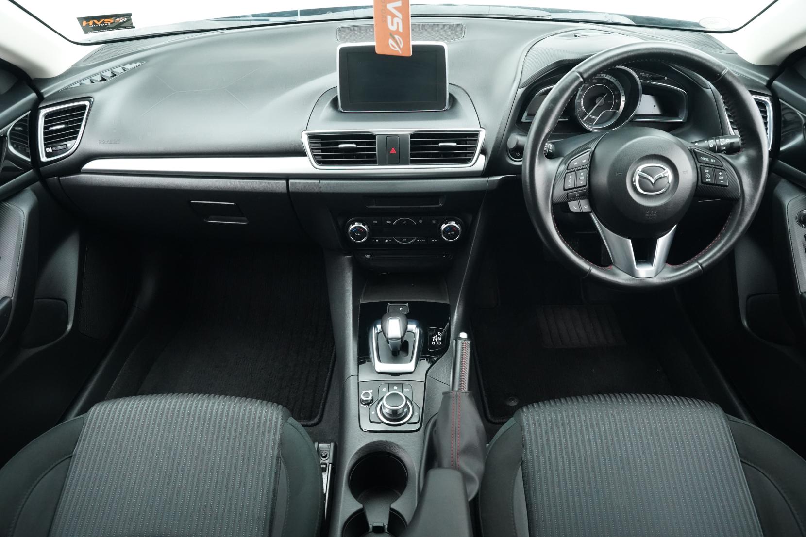 Mazda Axela 2.0 Hybrid S