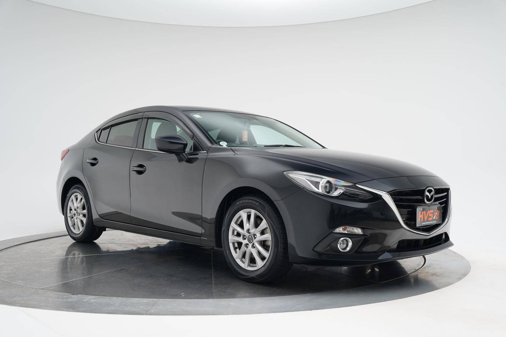 Mazda Axela 2.0 Hybrid S