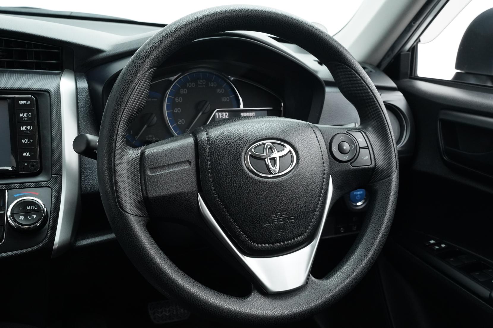 Toyota Corolla 1.5 FIELDER HYBRID EX