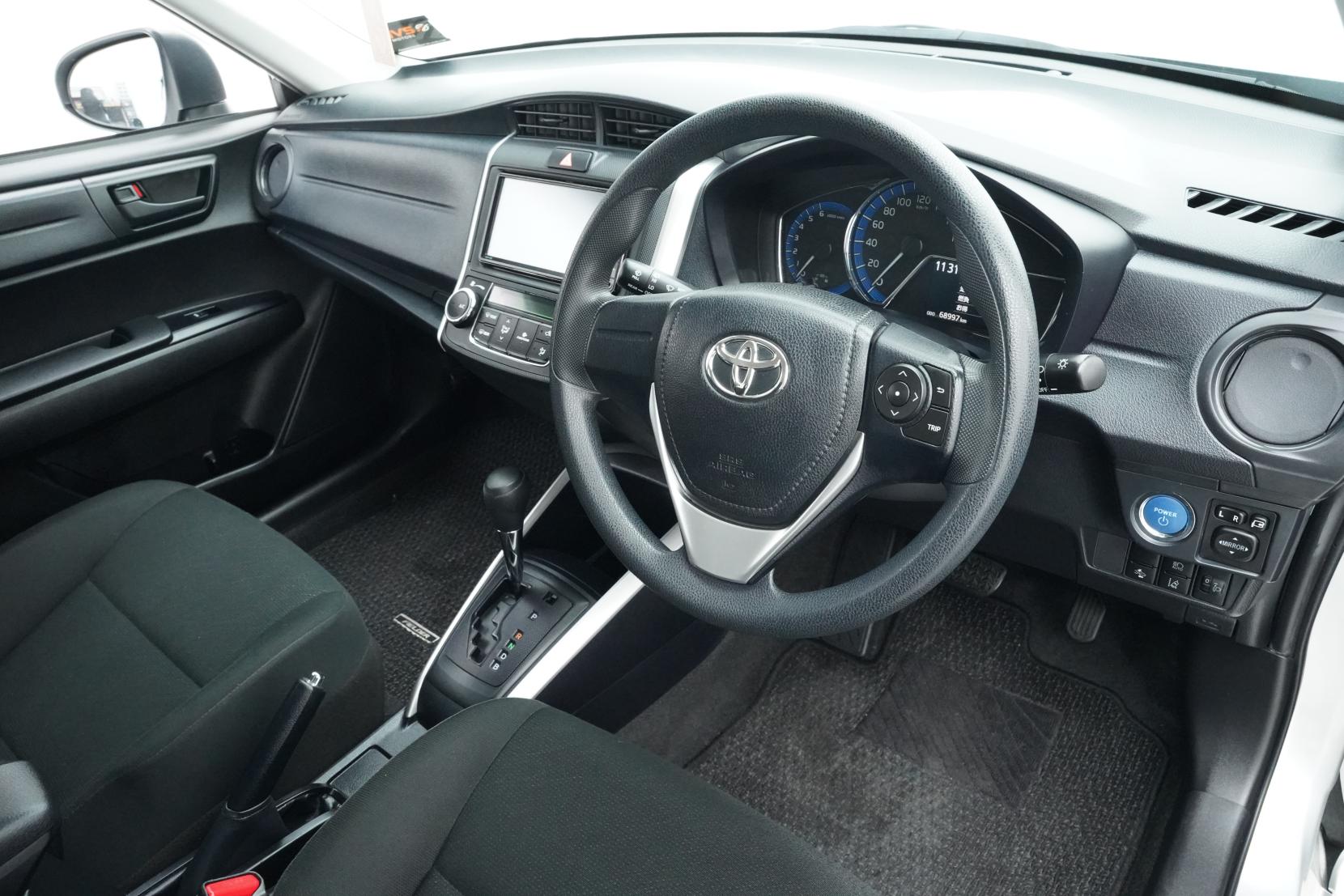 Toyota Corolla 1.5 FIELDER HYBRID EX