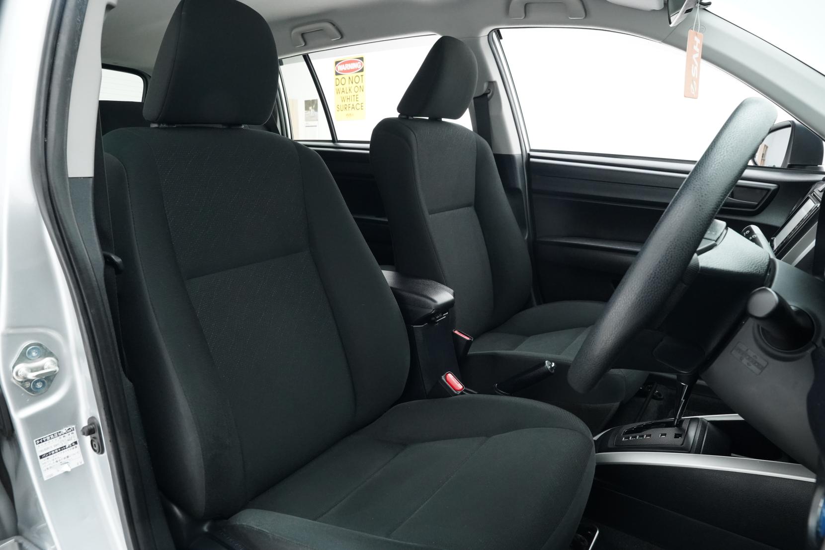 Toyota Corolla 1.5 FIELDER HYBRID EX